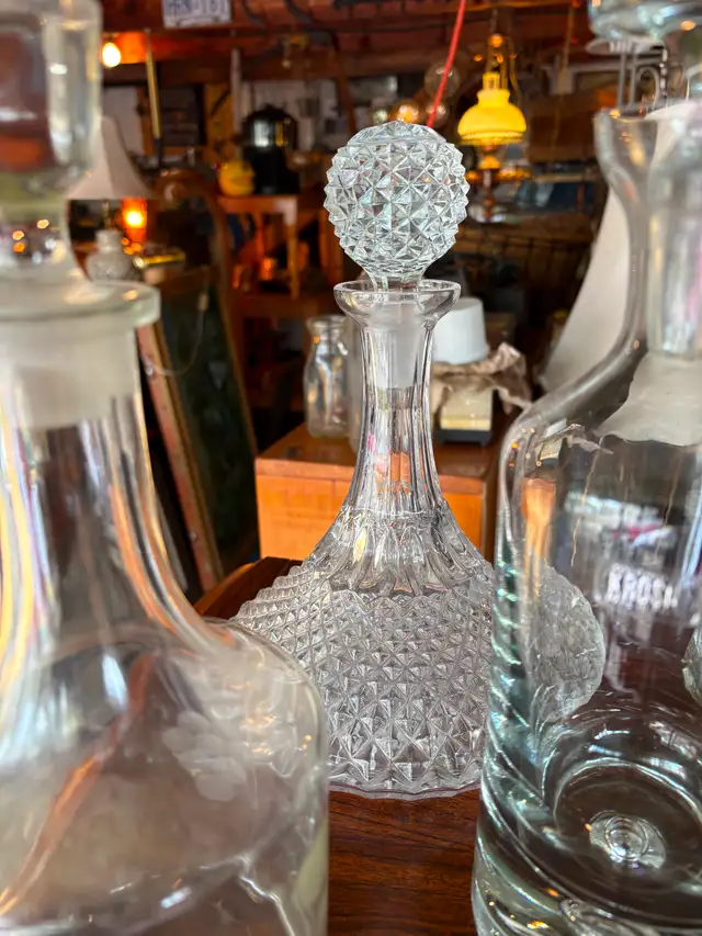11 Different Decanters - Photo 3