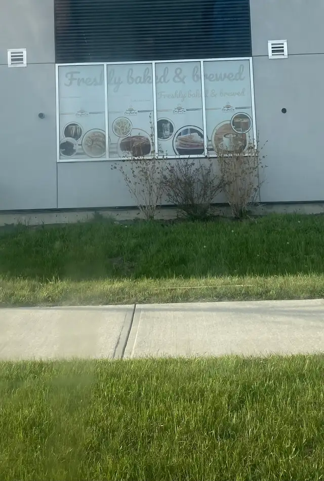 Cafe/Office for lease/sale in Jacksonport North east Calgary - Photo 2