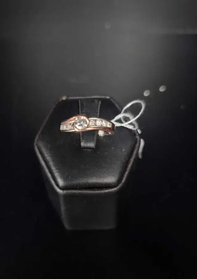 SZ 5.5 Ladies 14k Gold Ring (29719370)