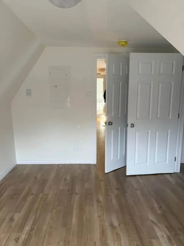 Newly Renovated 2bdrm Apartment for Rent - Photo 4