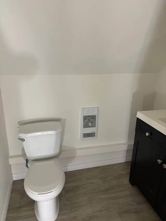 Newly Renovated 2bdrm Apartment for Rent - Photo 9