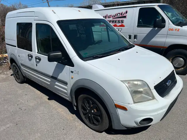 2011 Ford Transit Connect XLT - Photo 2