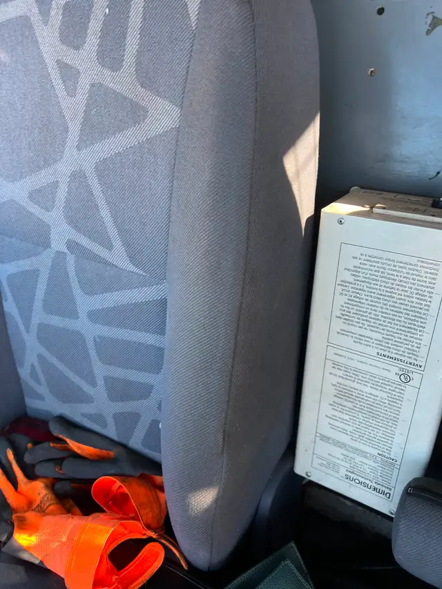 2011 Ford Transit Connect XLT - Photo 5
