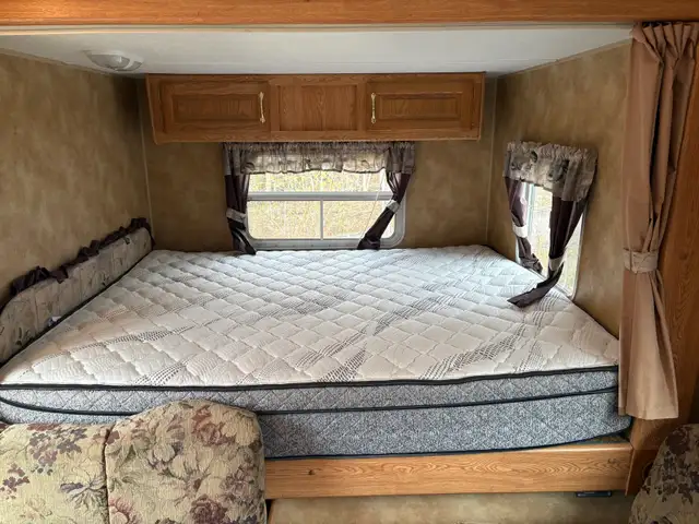 2006 Hornet 24ft RSL Travel Trailer - Photo 3