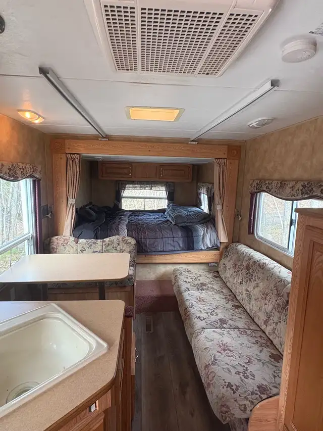 2006 Hornet 24ft RSL Travel Trailer - Photo 9