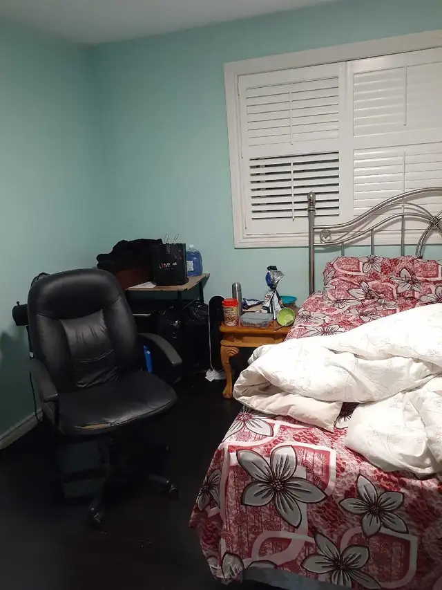 room available for rent in four bedroom house - Photo 2