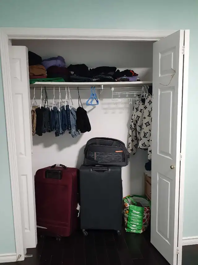 room available for rent in four bedroom house - Photo 3