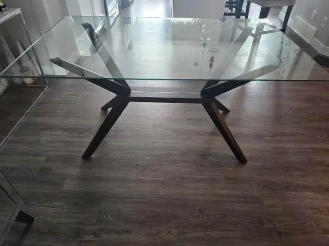 Dining table - Photo 4