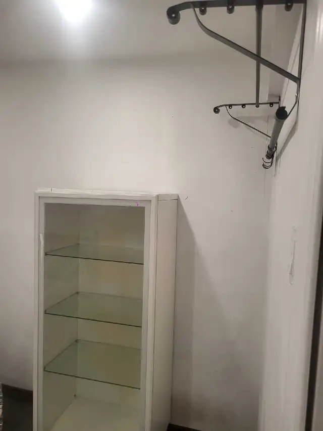 2-bedroom furnished basement for rent. - Photo 6
