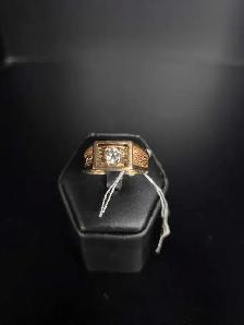 SZ 9 Men's 14k Gold Ring (23180729)