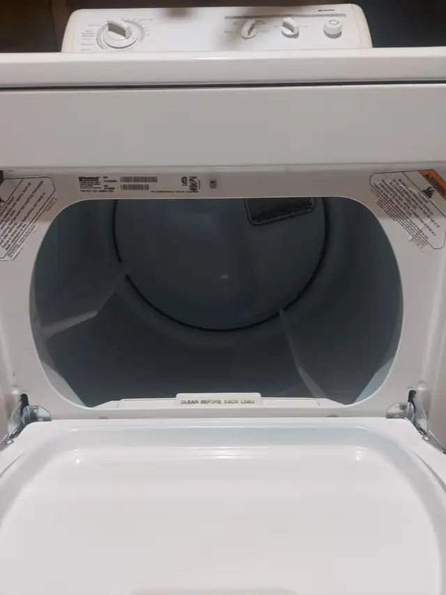 Dryer in excellent condition ~ Priced to sell - Photo 2