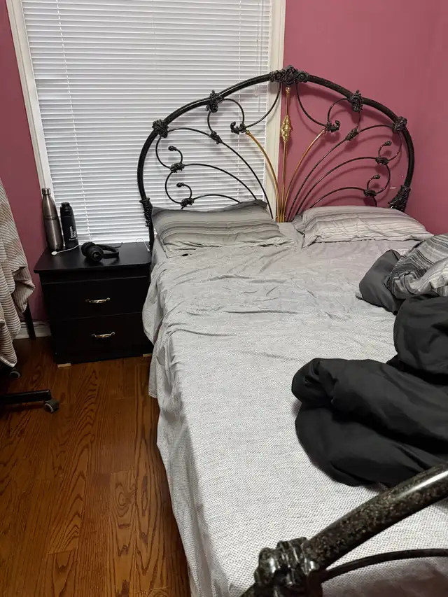 Furnished Room