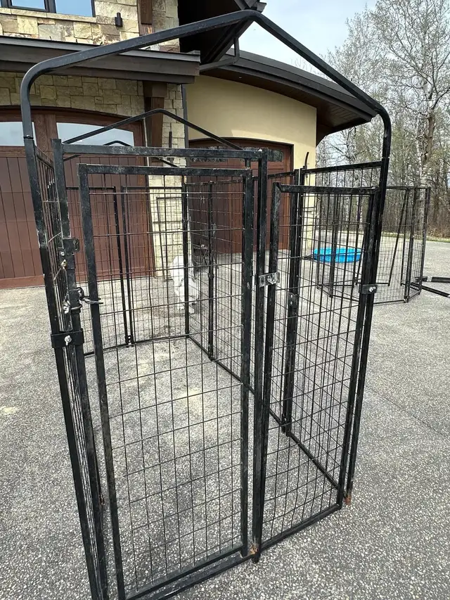 huge dog kennel, lots of parts to make any size! - Photo 3