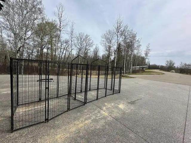 huge dog kennel, lots of parts to make any size! - Photo 4