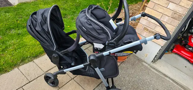 Evenflo Pivot Xpand Modular Travel System w/ Stroller & Car Seat - Photo 2