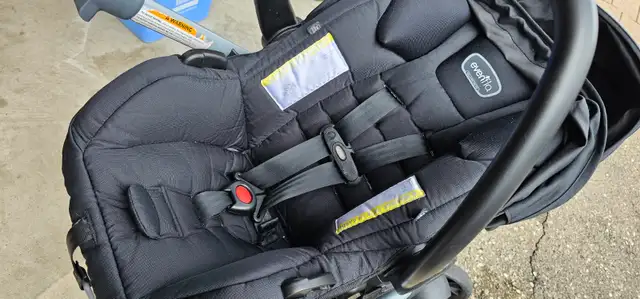 Evenflo Pivot Xpand Modular Travel System w/ Stroller & Car Seat - Photo 5