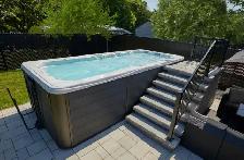 19′ 60″ Swim Spa