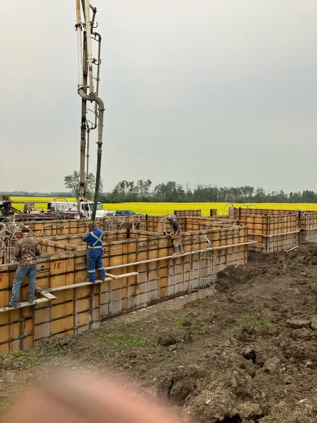 construction and cribbing - Photo 3