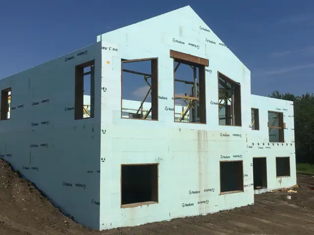 construction and cribbing - Photo 4