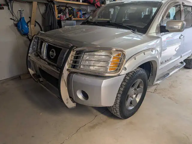 2005 Nissan Titan 4x4 - Photo 3