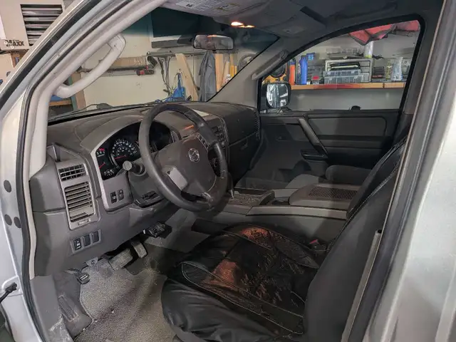 2005 Nissan Titan 4x4 - Photo 6