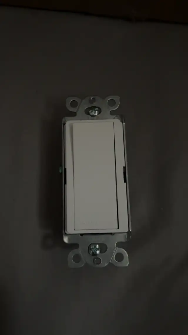 Lutron Claro Devices wall plates - Photo 6
