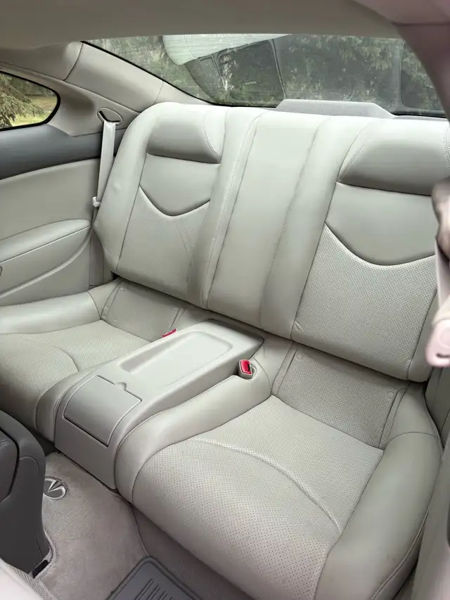 2010 Infiniti G37x - Photo 8