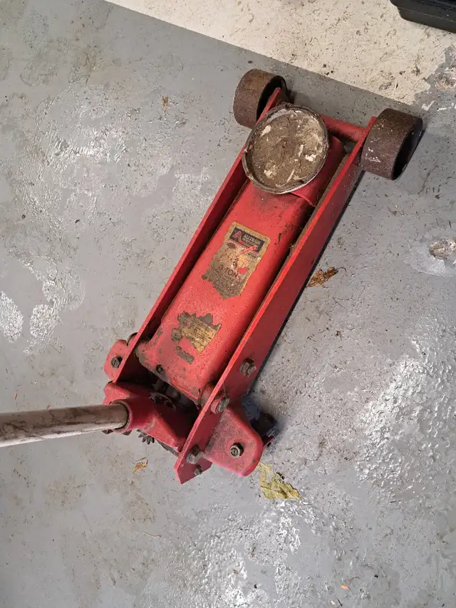 2 Jack Lifts