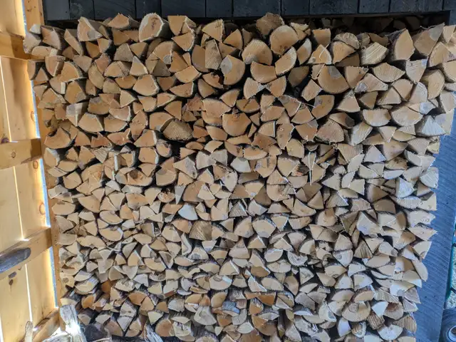 Hardwood firewood for sale