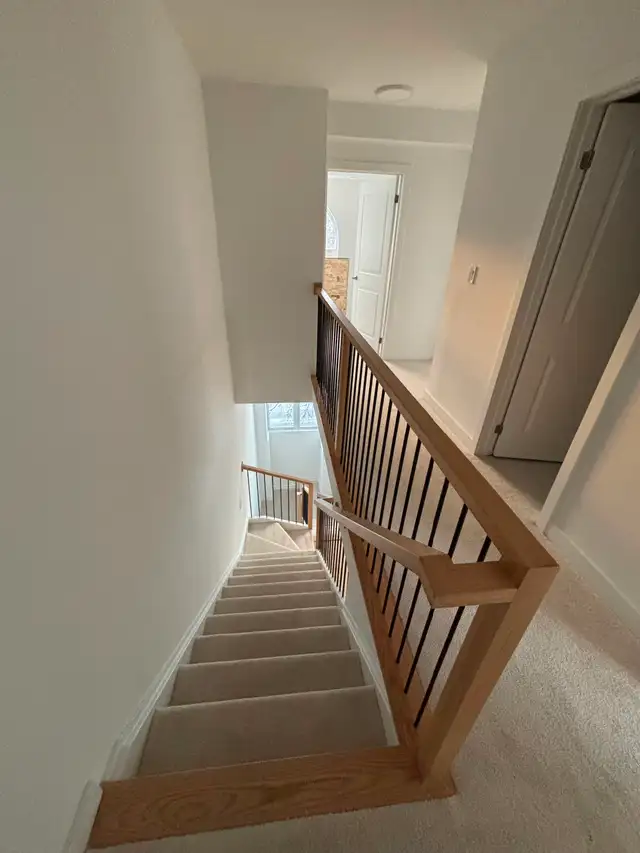 3 Bedroom Townhouse for Rent in Whitby. - Photo 4