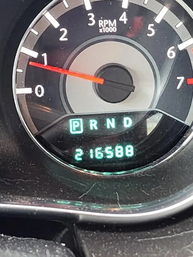 2013 Chrysler 200-Series Excellent on Gas.! - Photo 8