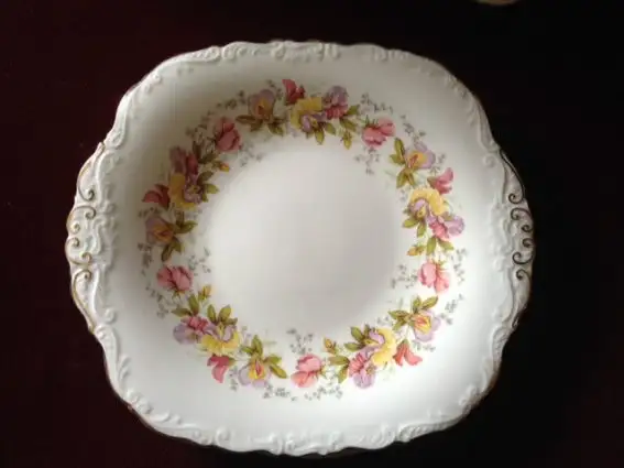 Coalport Marilyn - Photo 2