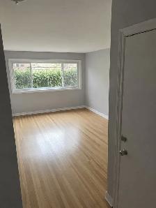 u grand appartement 5 1/2 ,entièrement rénové.