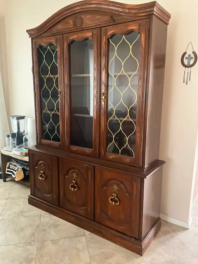 Free, FCFS, China cabinetpick up today or some evening this week