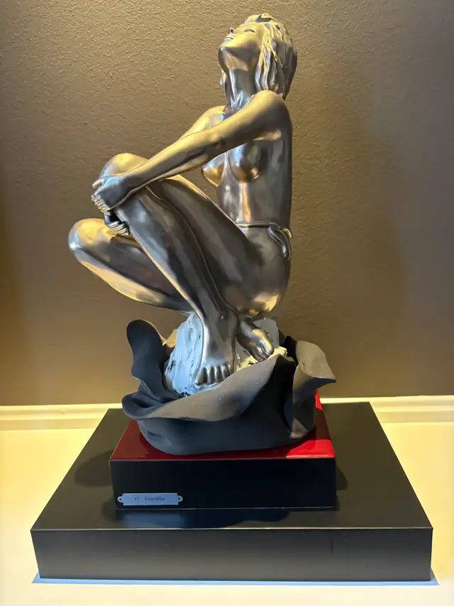 Gianni Visentin Porcelain Sculpture – "Al Sole" – Limited Editio