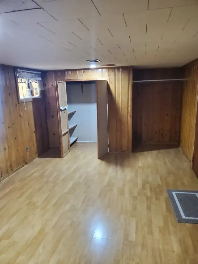 Basement Room for Rent - Photo 2