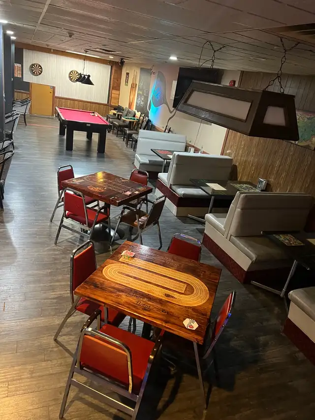 commercial building - Photo 9