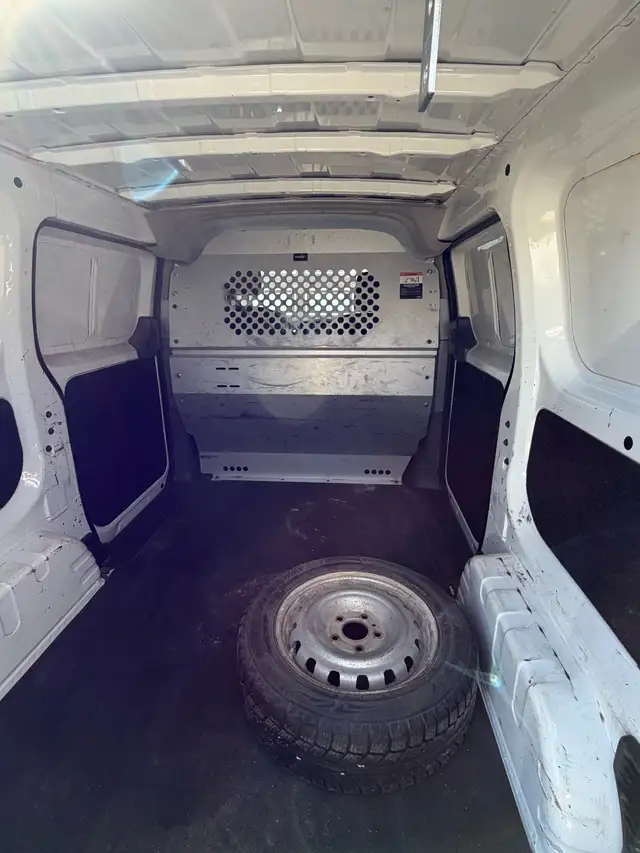2018 Nissan NV200 - SAFETIED! - Photo 4