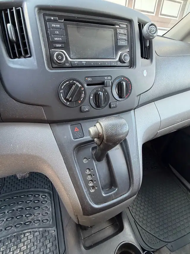 2018 Nissan NV200 - SAFETIED! - Photo 6