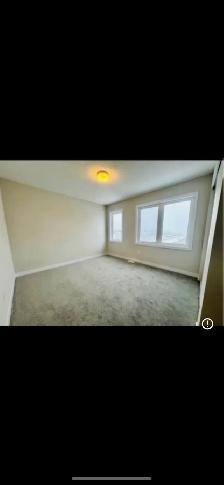 Room Rental/ chambre à louer