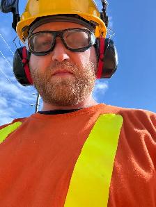Experienced DZ Driver looking for Evening/Weekend Work