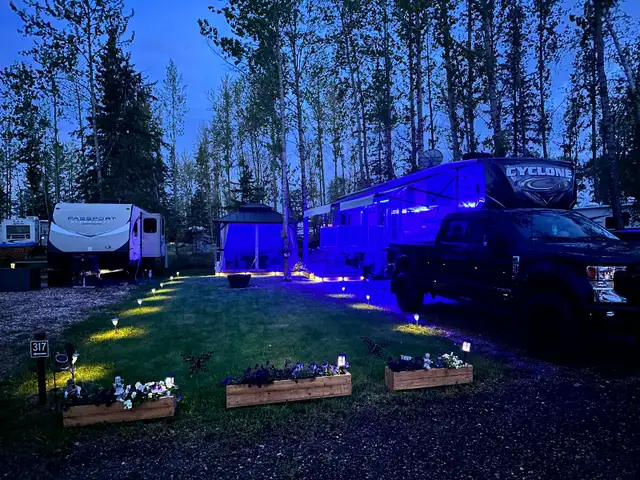 All inclusive Rv seasonal site with Fifth Wheel, Golf Cart