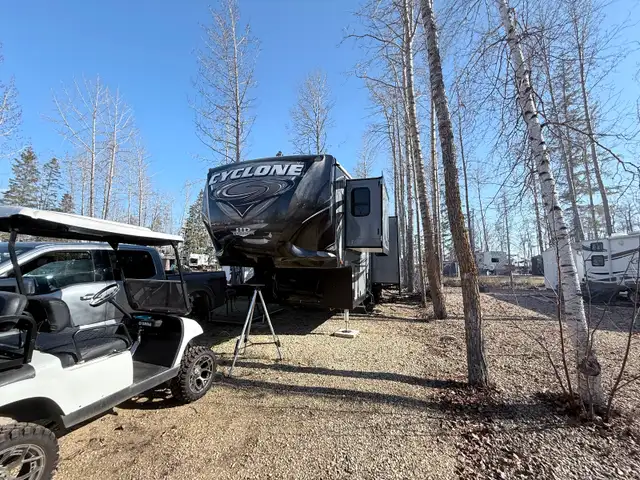 All inclusive Rv seasonal site with Fifth Wheel, Golf Cart - Photo 5