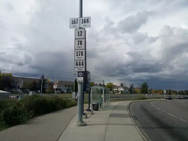 2 BedROM 2 FullBath Condo-Near Somerset C-Train Station For Rent - Photo 10
