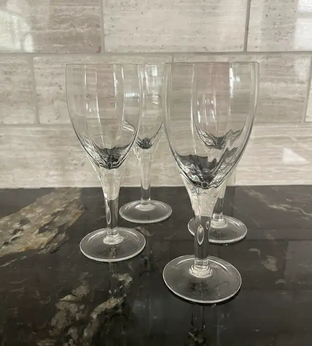 Set of 4 Italian Crystal Stemmed Liquor Glasses – Cristalleria