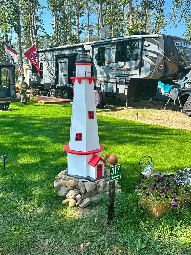 All inclusive Trailer and seasonal Rv Lot , fully upgraded - Photo 4