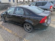 2010 Volvo S40 T5 turbo AWD 6 speed standard - Photo 3