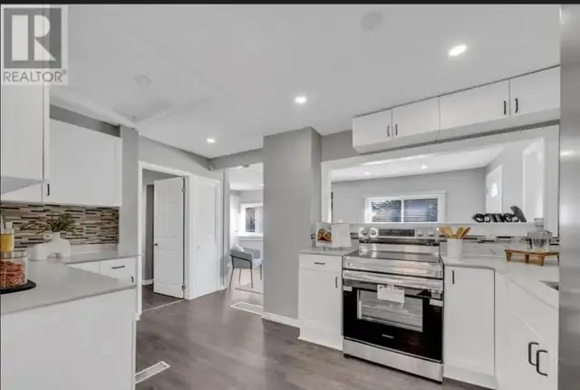 House for rent - Photo 3