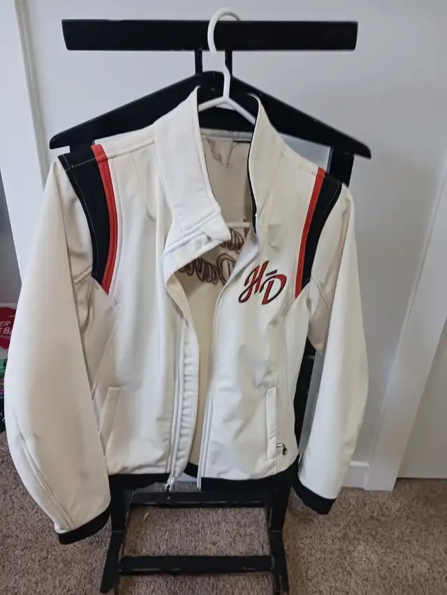 Women's Harley Davidson Jacket $30 - Photo 2