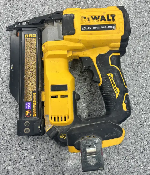Dewalt DCN623 23GA Nail Gun